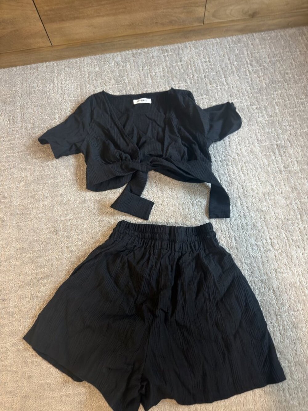 4th + Reckless Crinkle Tie Front Crop Top & Shorts Set Black 4